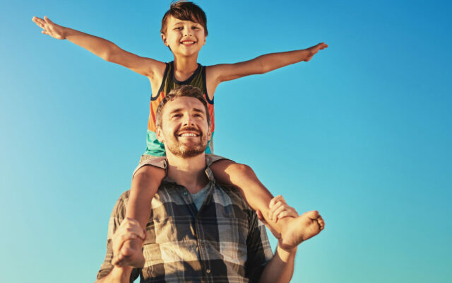 Hot Dad Summer?! Dating.com Says Women Are Looking for Single Dads