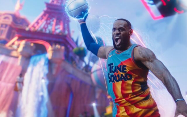 Everything Wrong with “Space Jam 2”, According to the Director of the Original