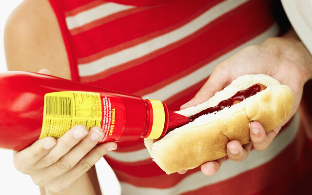 Ketchup On A Hotdog! OMG!