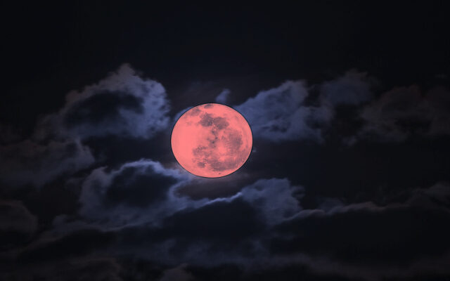 A Lunar Eclipse Will Make May’s Full Moon a Blood Moon!