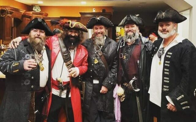 The Pirate Pub Crawl in Lemont is Tomorrow. Will Ye Be Joinin’ the Captain of the Middays?!