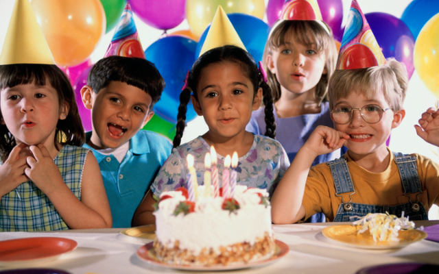 Win a Free Birthday Party With Chuck E.